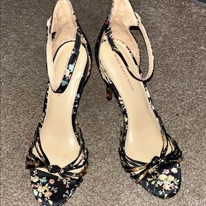 Who What Wear Black Floral Sandals